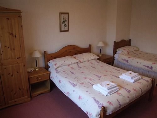 Cefn Uchaf Guesthouse Garndolbenmaen Dış mekan fotoğraf